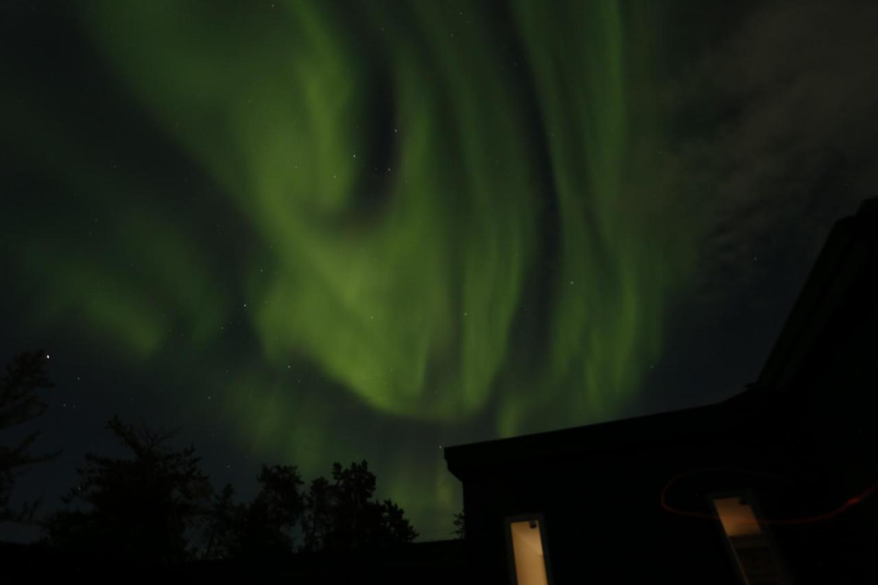 好丘。Hacho House Bed & Breakfast Yellowknife Luaran gambar