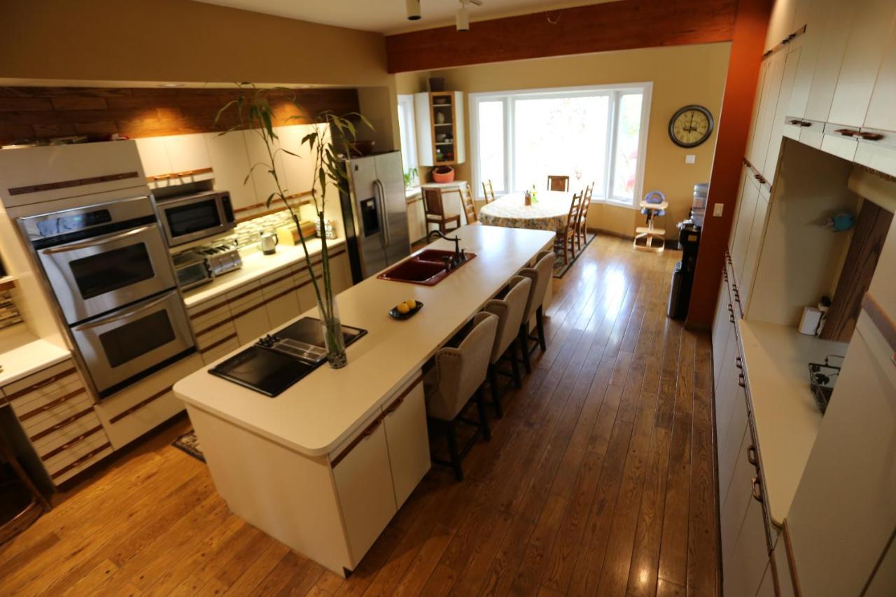 好丘。Hacho House Bed & Breakfast Yellowknife Luaran gambar