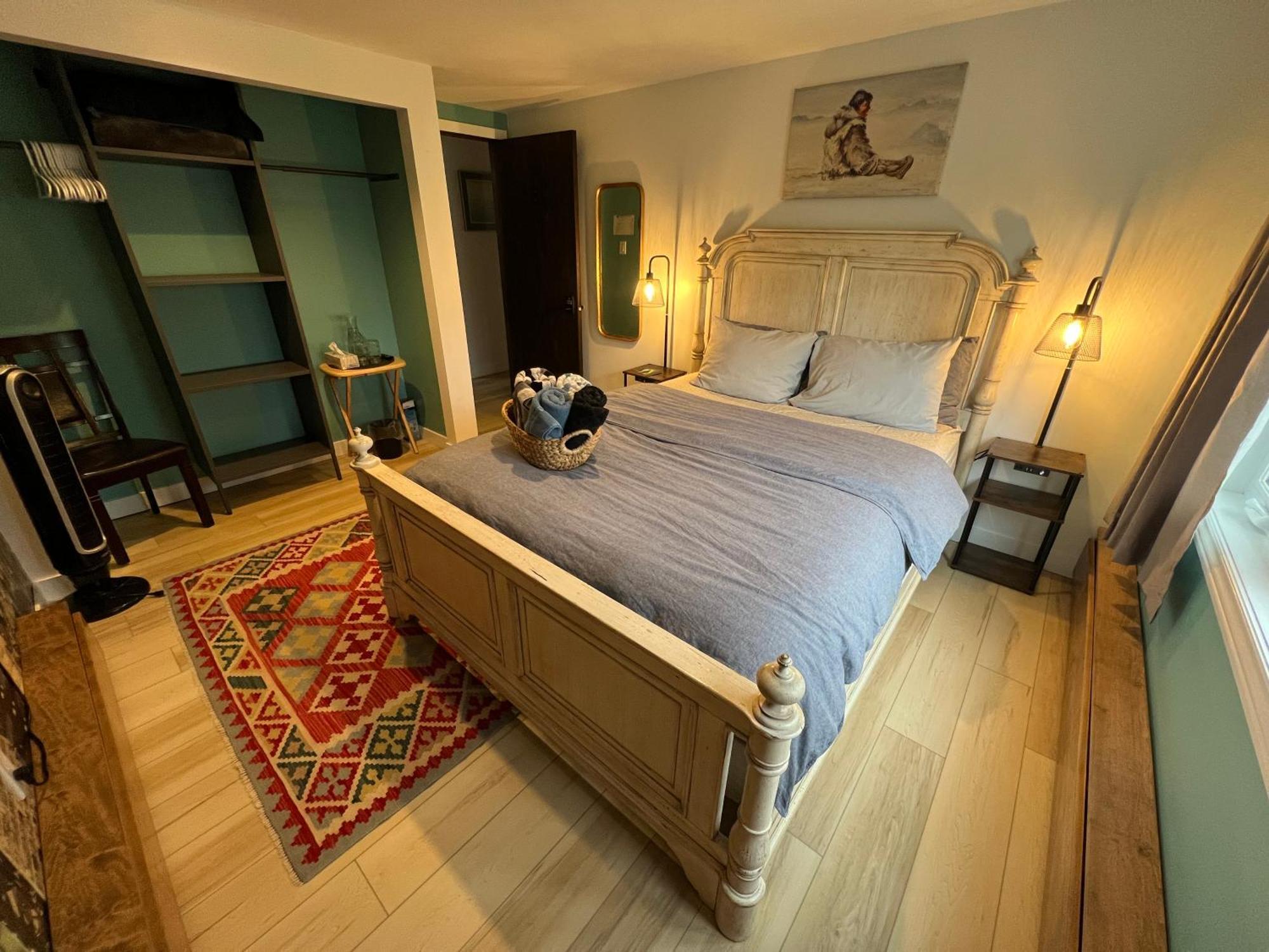 好丘。Hacho House Bed & Breakfast Yellowknife Luaran gambar